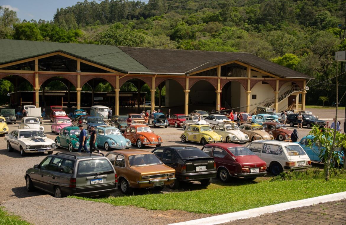 Curitiba recebe encontro de carros clássicos em novembro