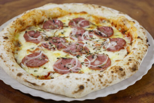 MAS-BAH-Pìzza-calabresa—Foto-de-Cleiton-Thiele