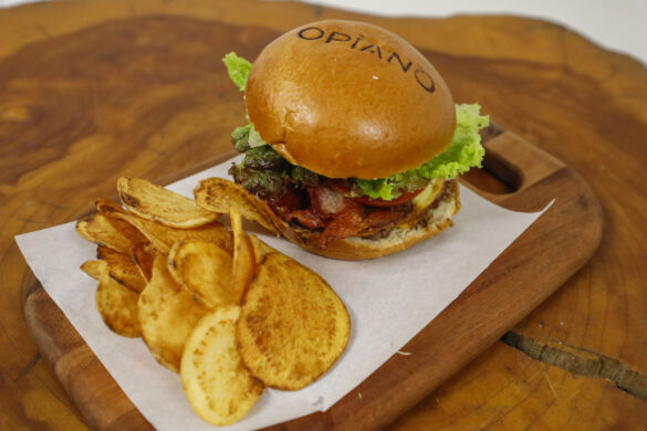 OPIANO-Hamburguer-Opiano—Foto-de-Cleiton-Thiele